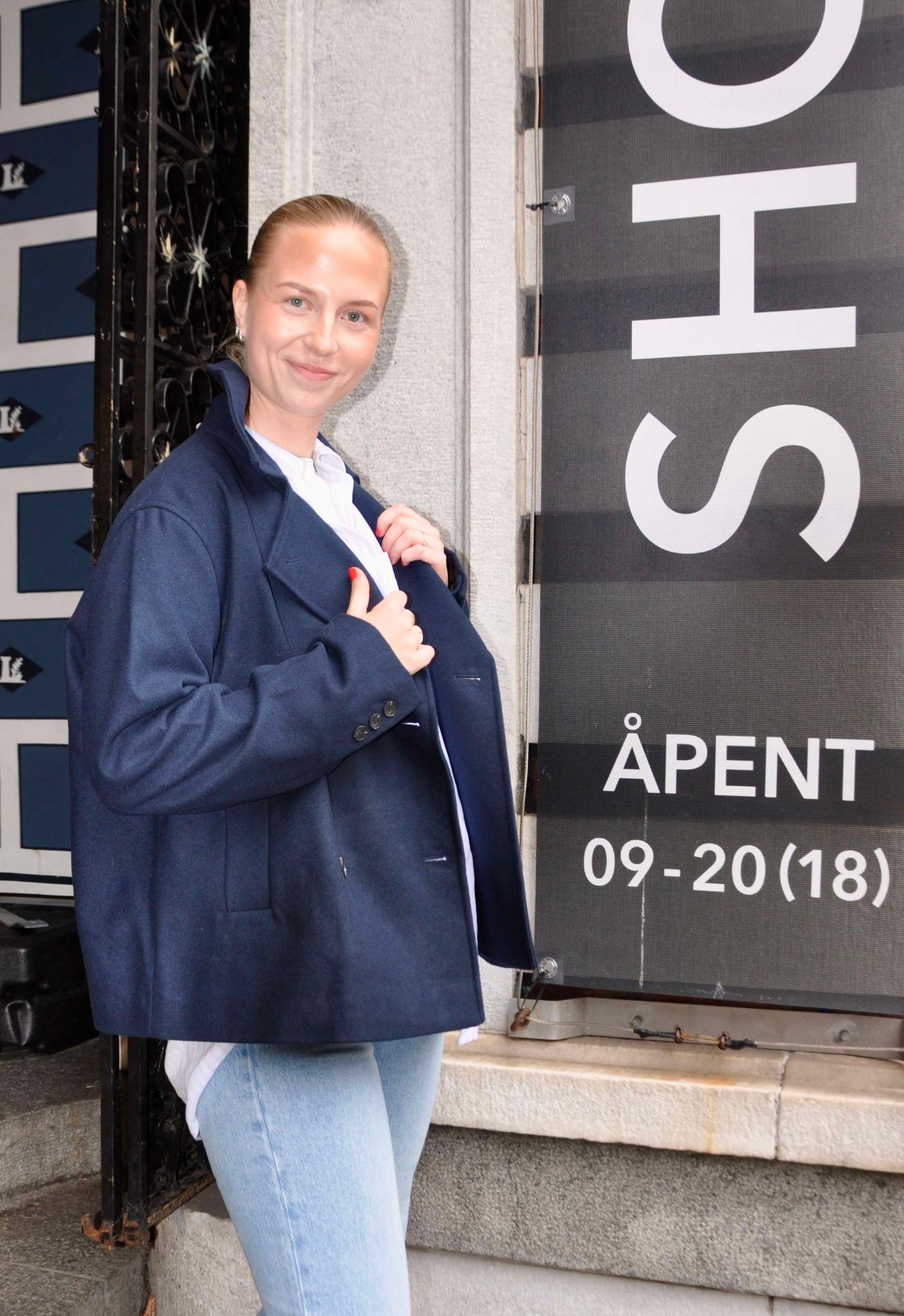 Alma Jakke - Blå/ Dark Sapphire